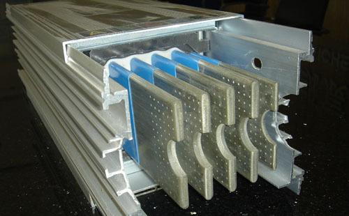 相比電纜，母線槽的技術(shù)性能優(yōu)勢有哪些？